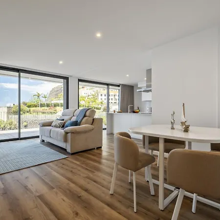 Atlantic Gem By Madeira Sun Travel Apartment