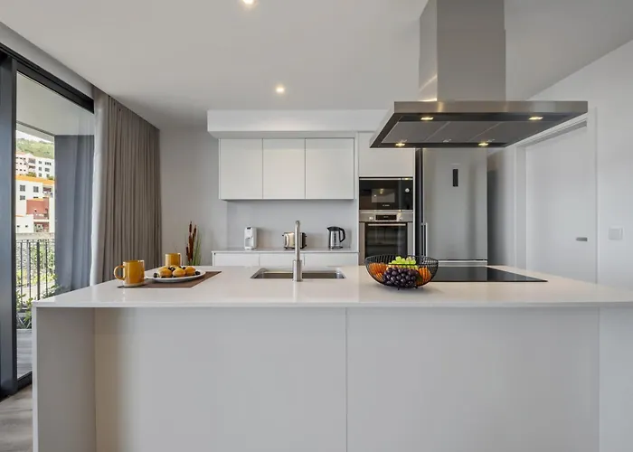 Atlantic Gem By Homie * Câmara de Lobos